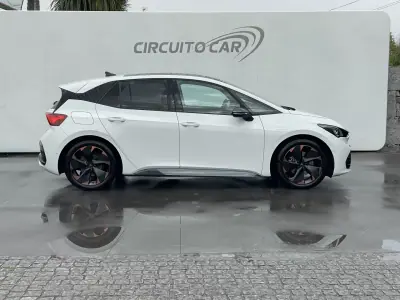 Cupra Born 2022 - 23495 EUR, 49504 km - AUTO.MOTO.pt - 49504km - foto 9 de 37