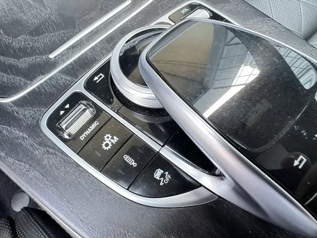 Mercedes-Benz E 53 AMG 2019 - 55800 EUR, 99400 km - 99400km - foto 26 de 50
