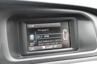 Volvo V40 2016 - 13990 EUR, 143000 km - AUTO.MOTO.pt - 143000km - foto 22 de 24