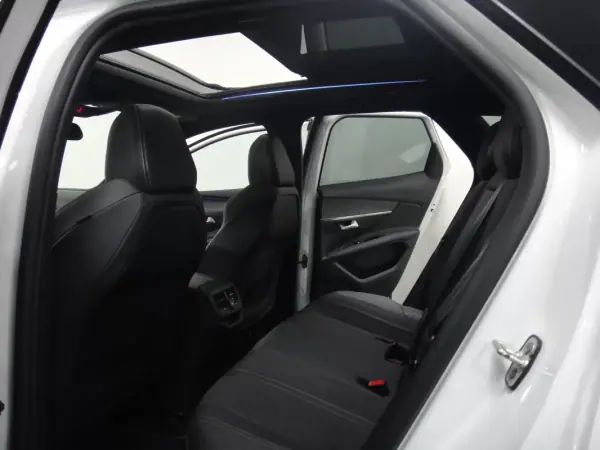 Peugeot 3008 2020 - 19500 EUR, 78000 km - AUTO.MOTO.pt - 78000km - foto 18 de 37