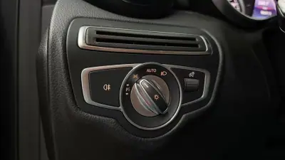 Mercedes-Benz GLC 250 2017 - 38490 EUR, 96900 km - AUTO.MOTO.pt - 96900km - foto 17 de 27