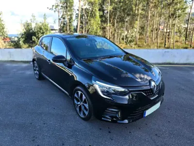 Renault Clio 2023 - 14750 EUR, 24600 km - AUTO.MOTO.pt - 24600km - foto 11 de 30