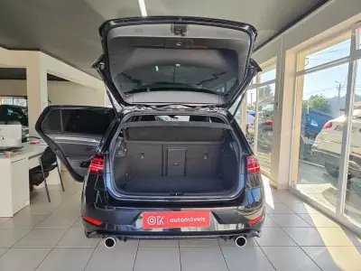 Volkswagen Golf 2018 - 26750 EUR, 99000 km - AUTO.MOTO.pt - 99000km - foto 15 de 39