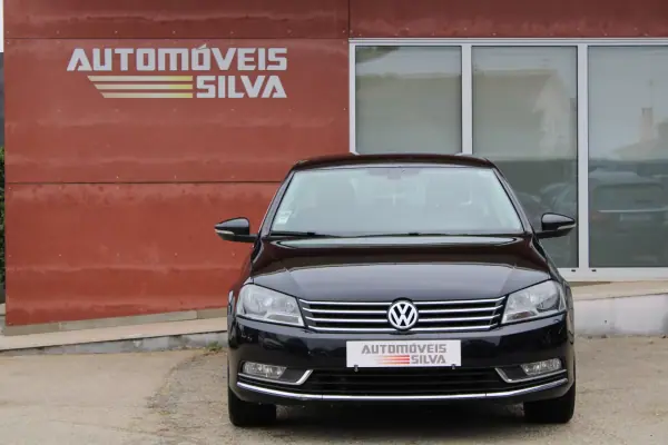 Volkswagen Passat 2011 - 10990 EUR, 174000 km - AUTO.MOTO.pt - 174000km - foto 3 de 30