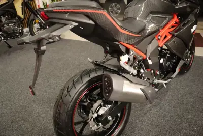 2026 - 3990 EUR, 1 km - AUTO.MOTO.pt - 1km - foto 7 de 17
