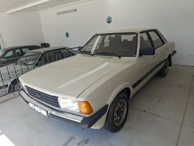 Ford Taunus 1996 - 4950 EUR, 34043 km - AUTO.MOTO.pt - 34043km - foto 3 de 9
