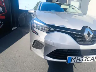 Renault Clio 2019 - 10900 EUR, 199948 km - AUTO.MOTO.pt - 199948km - foto 6 de 27
