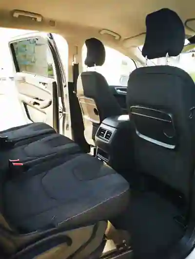 Ford S-Max 2017 - 16500 EUR, 247000 km - AUTO.MOTO.pt - 247000km - foto 13 de 15