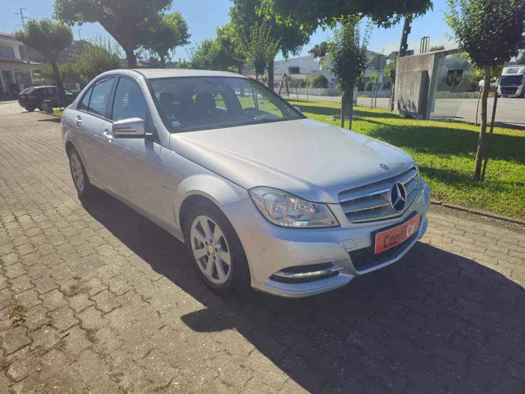 Mercedes-Benz C 200 2012 - 11990 EUR, 201378 km - AUTO.MOTO.pt - 201378km - foto 1 de 12