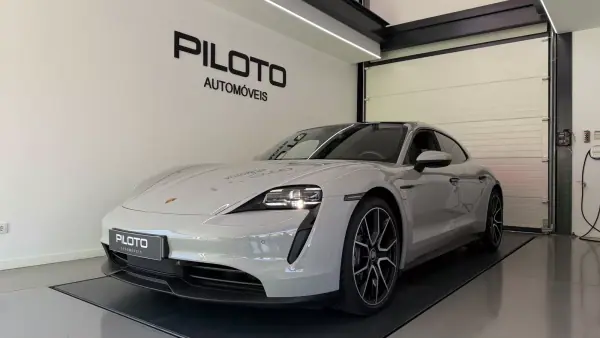 Porsche Taycan Sport Turismo 2022