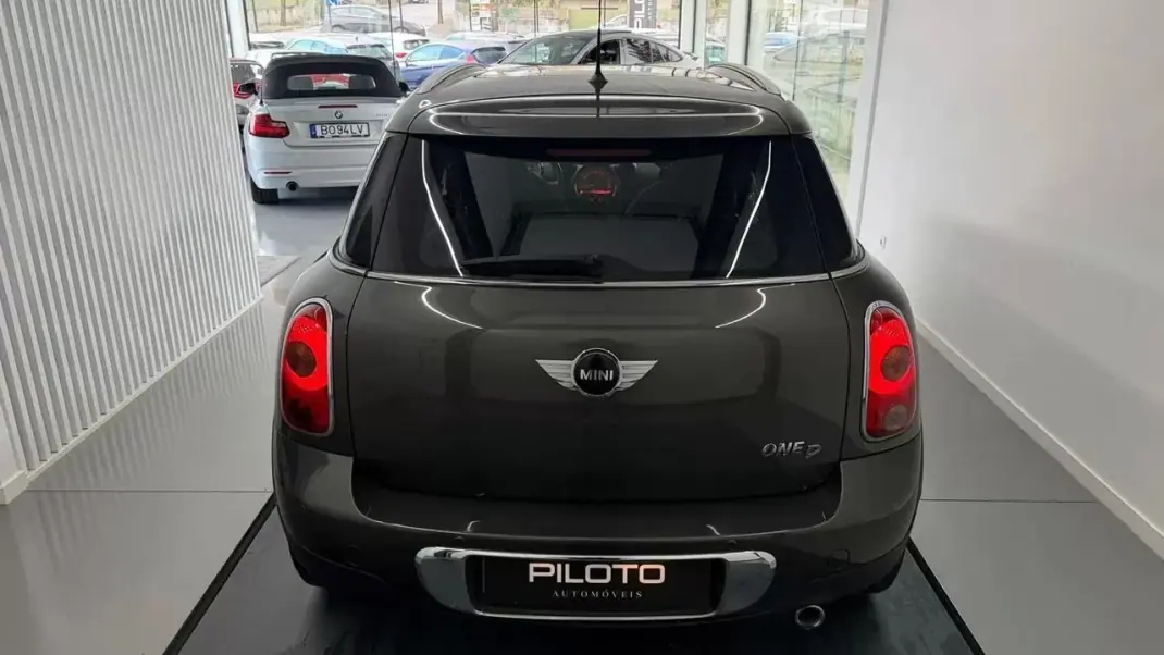MINI Countryman 2010 - 10980 EUR, 187041 km - AUTO.MOTO.pt - 187041km - foto 8 de 28