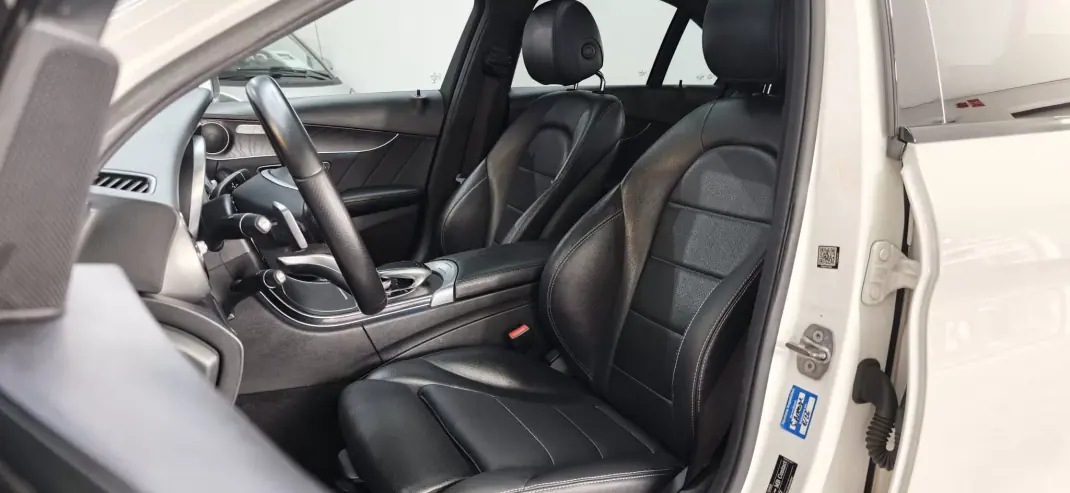 Mercedes-Benz C 220 2016 - 22990 EUR, 170000 km - AUTO.MOTO.pt - 170000km - foto 21 de 36