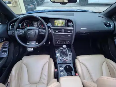 Audi A5 Cabrio 2009 - 17500 EUR, 234000 km - AUTO.MOTO.pt - 234000km - foto 32 de 36