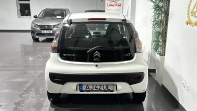 Citroën C1 2014 - 5750 EUR, 102021 km - AUTO.MOTO.pt - 102021km - foto 5 de 14