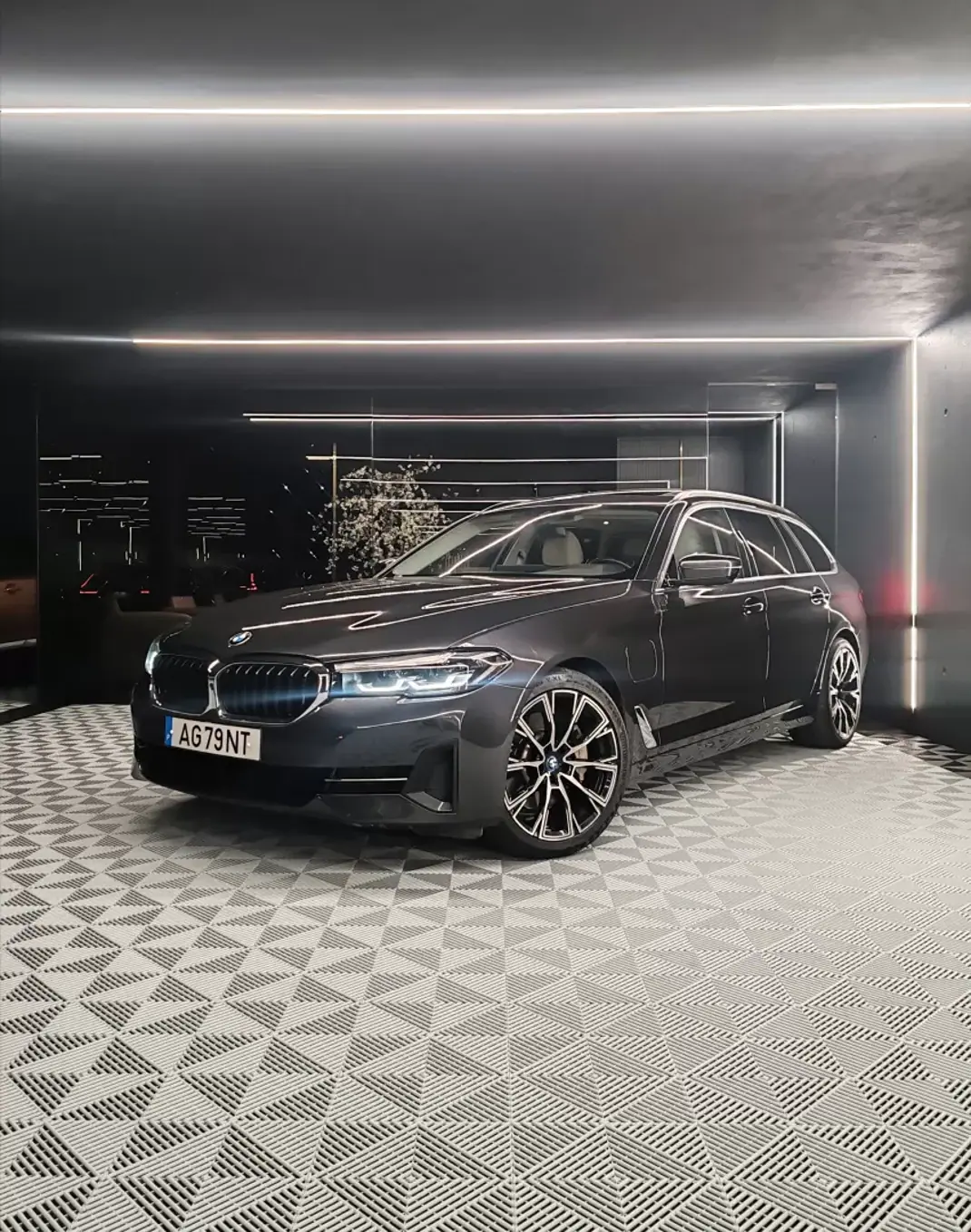 BMW 530 2021 - 30750 EUR, 109480 km - AUTO.MOTO.pt - 109480km - foto 3 de 22