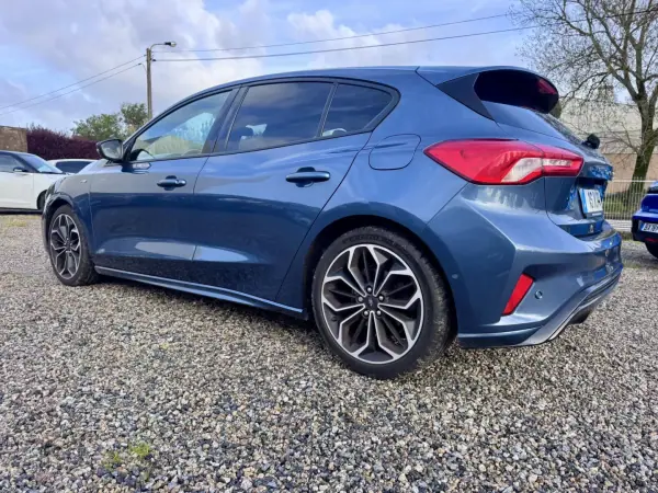 Ford Focus 2019 - 13900 EUR, 129500 km - AUTO.MOTO.pt - 129500km - foto 5 de 19