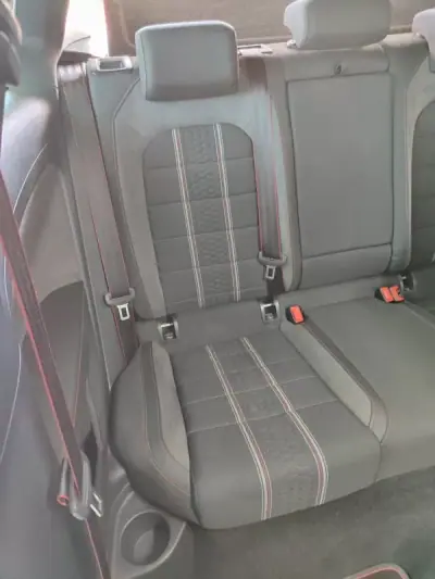 Volkswagen Golf 2017 - 30750 EUR, 76500 km - AUTO.MOTO.pt - 76500km - foto 17 de 35