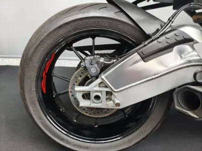 BMW S 1000 RR 2011 - 10500 EUR, 63000 km - AUTO.MOTO.pt - 63000km - foto 6 de 29