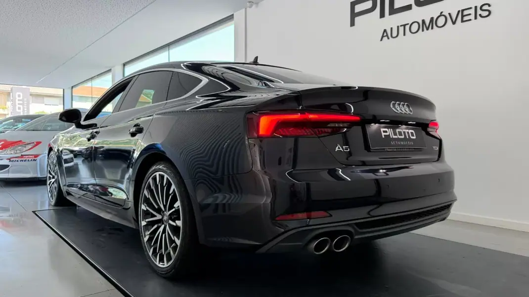 Audi A5 Sportback 2017 - 28990 EUR, 105891 km - 105891km - foto 6 de 34