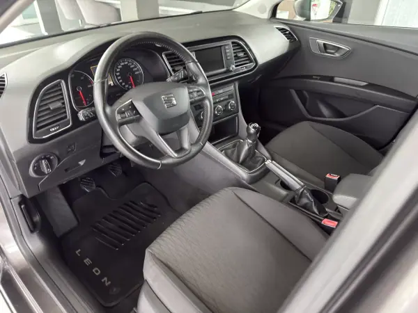 SEAT Leon ST 2014 - 9990 EUR, 189997 km - AUTO.MOTO.pt - 189997km - foto 5 de 23