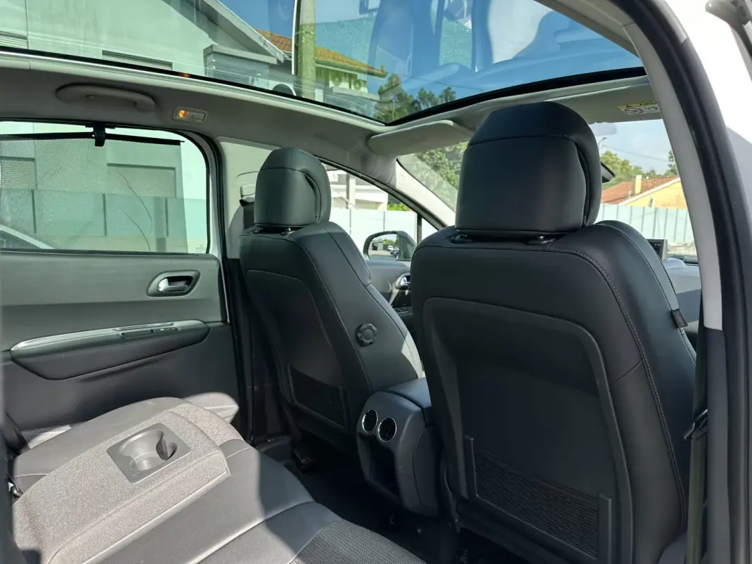 Peugeot 3008 2014 - 8900 EUR, 220000 km - AUTO.MOTO.pt - 220000km - foto 52 de 62