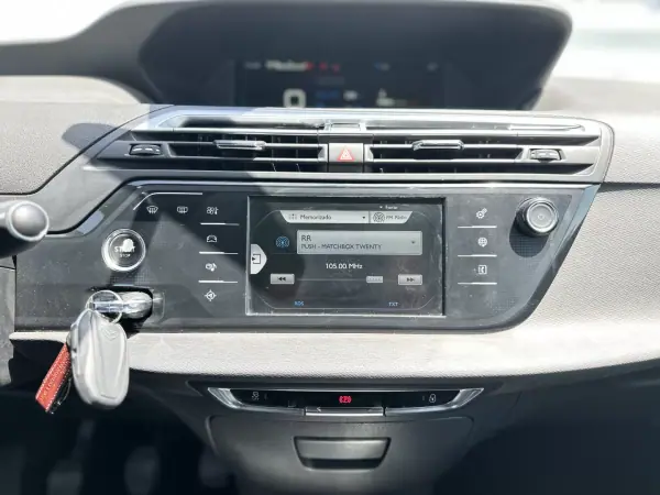 Citroën C4 Grand Picasso 2015 - 10990 EUR, 116000 km - AUTO.MOTO.pt - 116000km - foto 35 de 49