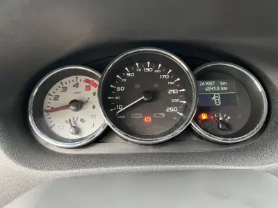Renault Mégane Break 2011 - 7965 EUR, 260000 km - 260000km - foto 30 de 38