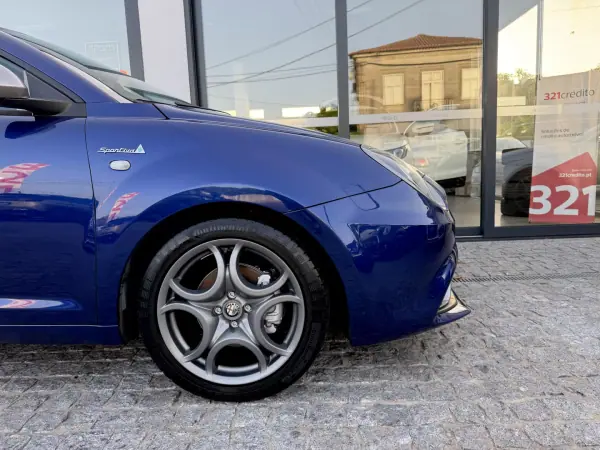 Alfa Romeo MiTo 2016 - 8900 EUR, 137500 km - AUTO.MOTO.pt - 137500km - foto 12 de 96