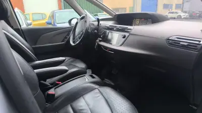Citroën C4 Grand Picasso 2016 - 10900 EUR, 144000 km - AUTO.MOTO.pt - 144000km - foto 2 de 14
