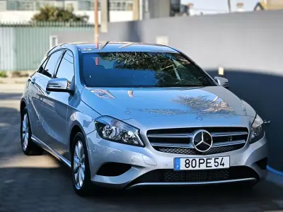 Mercedes-Benz A 160 2014 - 15950 EUR, 64000 km - AUTO.MOTO.pt - 64000km - foto 15 de 34