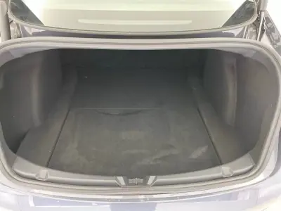 Tesla Model 3 2023 - 30900 EUR, 37000 km - AUTO.MOTO.pt - 37000km - foto 9 de 14