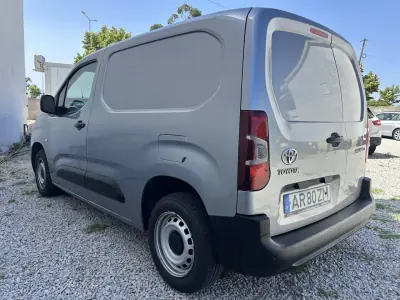 Toyota PROACE City EXCLUSIVE 2022 - 13750 EUR, 164475 km - AUTO.MOTO.pt - 164475km - foto 3 de 16