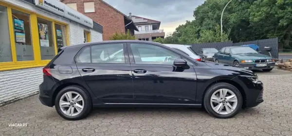 Volkswagen Golf 2021 - 18450 EUR, 93080 km - AUTO.MOTO.pt - 93080km - foto 6 de 23