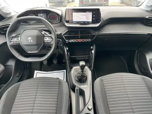 Peugeot 208 2022 - 15900 EUR, 56031 km - AUTO.MOTO.pt - 56031km - foto 9 de 14