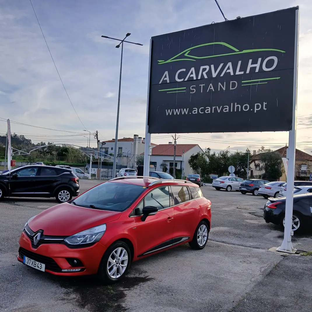 Renault Clio Sport Tourer 2019 - 12900 EUR, 109856 km - 109856km - foto 2 de 15