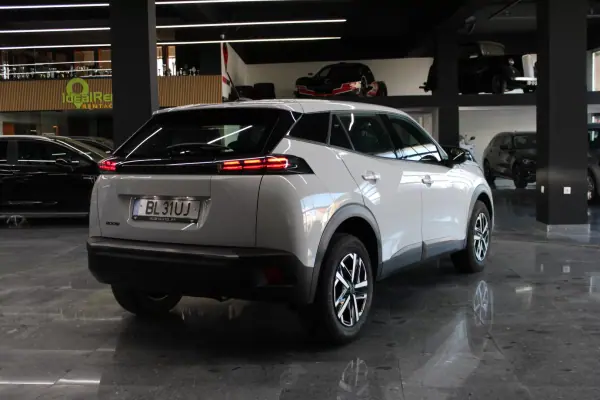 Peugeot 2008 2024 — foto 2 de 27