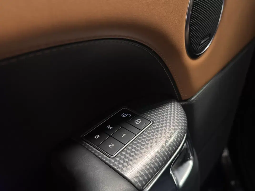 Land Rover Range Rover Sport 2019 - 49990 EUR, 245900 km - AUTO.MOTO.pt - 245900km - foto 16 de 32