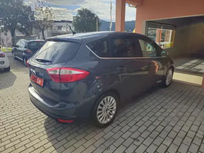 Ford C-Max 2012 - 9500 EUR, 187547 km - AUTO.MOTO.pt - 187547km - foto 4 de 11