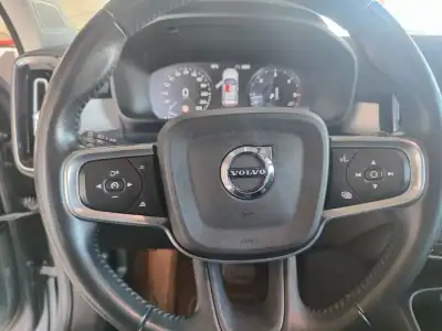 Volvo XC 40 2019 - 23850 EUR, 132000 km - AUTO.MOTO.pt - 132000km - foto 24 de 35