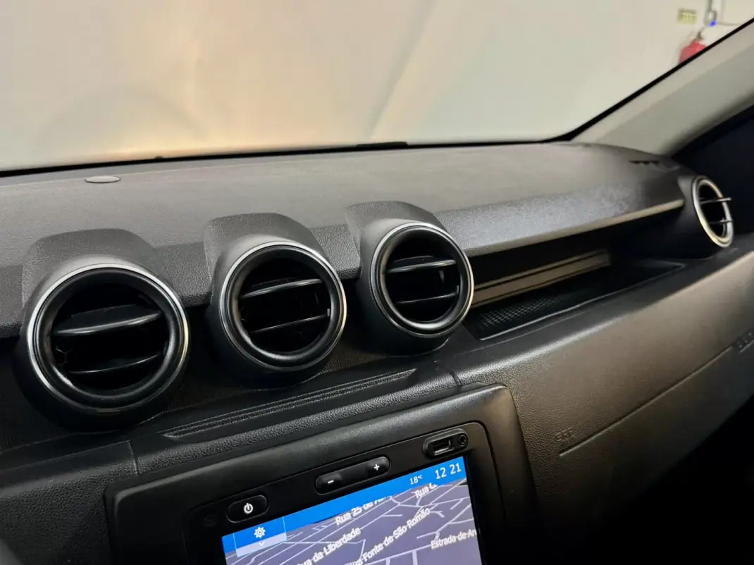 Dacia Duster 2020 - 15750 EUR, 128000 km - AUTO.MOTO.pt - 128000km - foto 45 de 60