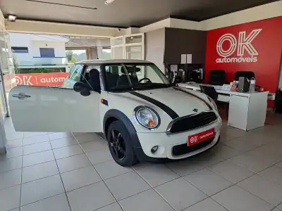 MINI One 2011 - 8250 EUR, 180000 km - AUTO.MOTO.pt - 180000km - foto 18 de 34