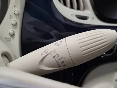 Fiat 500C 2019 - 11750 EUR, 62847 km - AUTO.MOTO.pt - 62847km - foto 17 de 22