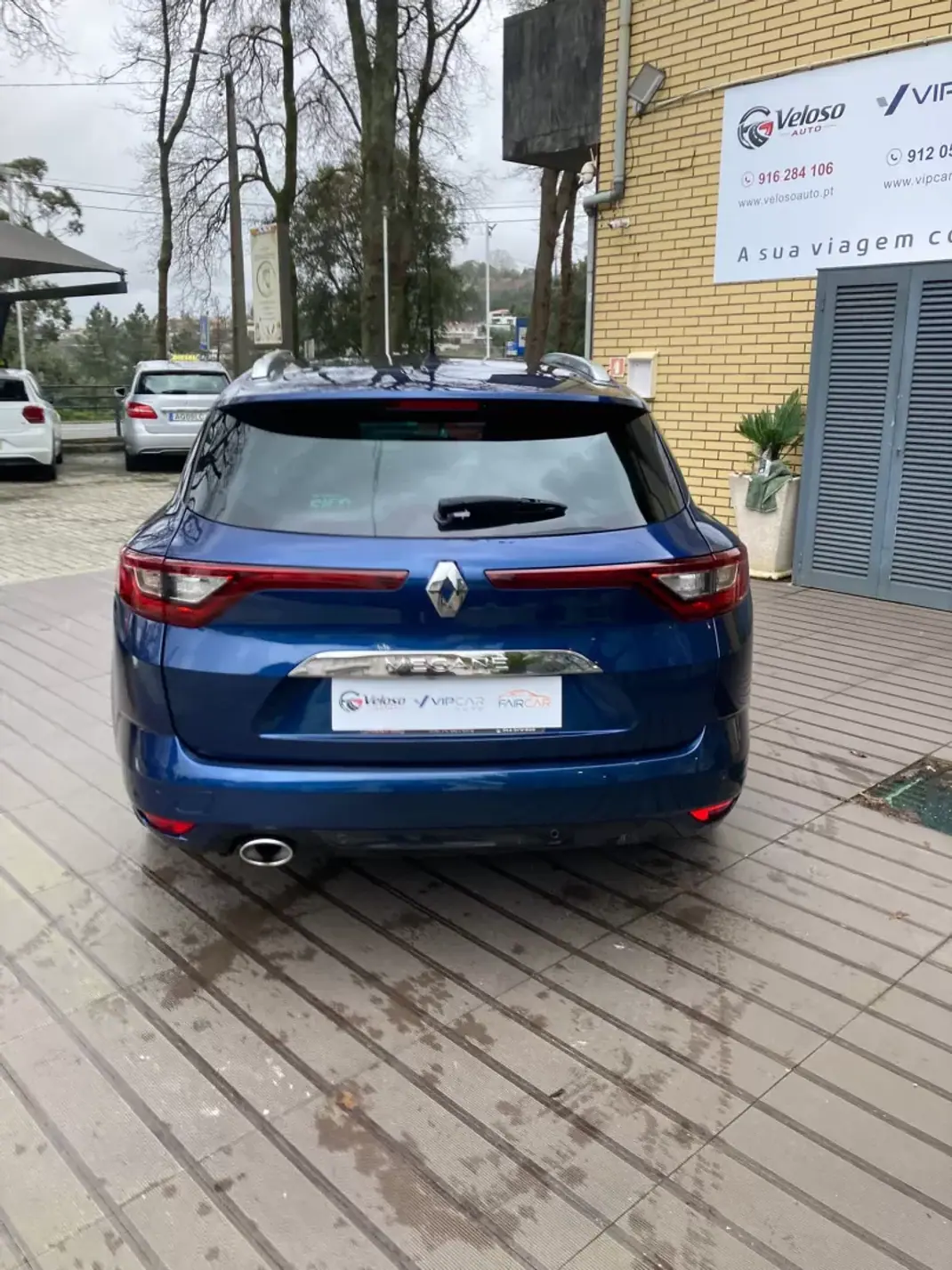 Renault Mégane Sport Tourer 2017 - 13900 EUR, 218321 km - AUTO.MOTO.pt - 218321km - foto 4 de 21