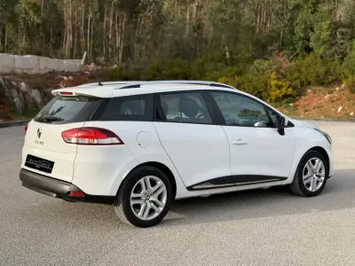 Renault Clio Sport Tourer 2019 - 8900 EUR, 169500 km - AUTO.MOTO.pt - 169500km - foto 14 de 14