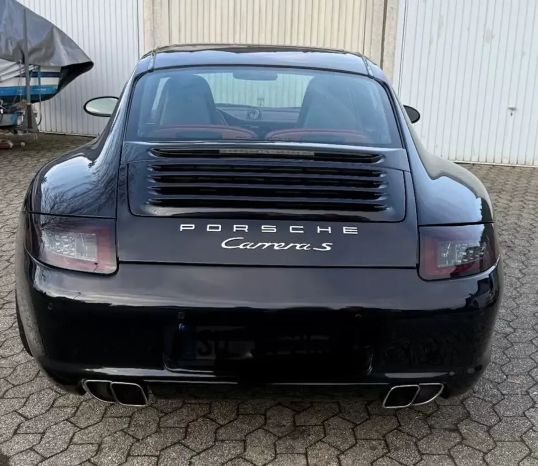 Porsche 911 2007 - 57000 EUR, 127289 km - 127289km - foto 29 de 37