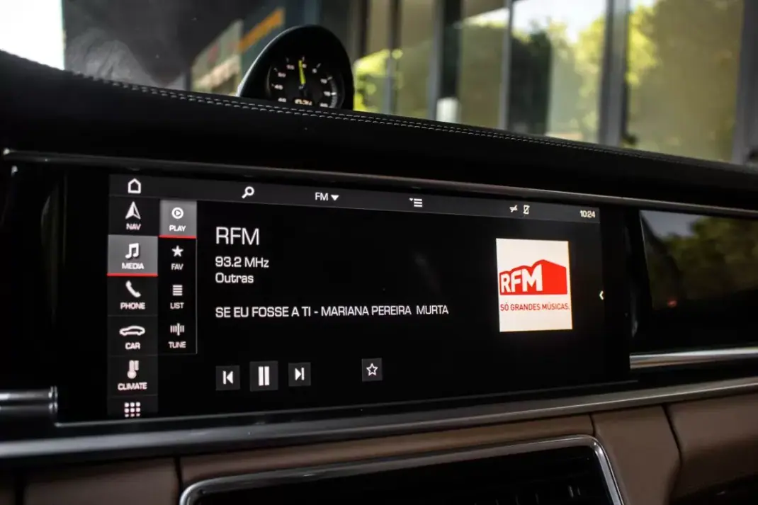 Porsche Panamera 2020 - 79990 EUR, 128249 km - 128249km - foto 43 de 48