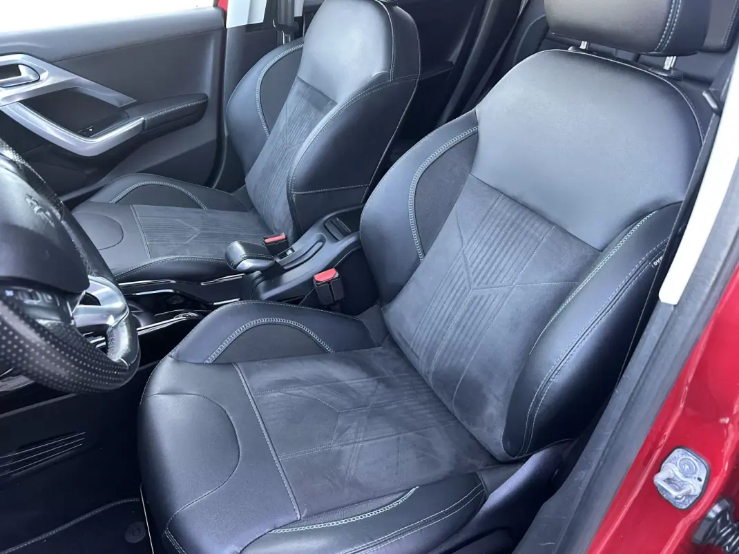 Peugeot 2008 2019 - 13990 EUR, 146000 km - AUTO.MOTO.pt - 146000km - foto 13 de 22