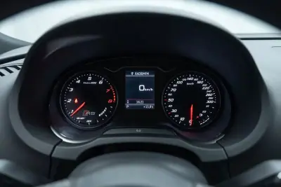 Audi RS3 Sportback 2019 - 49950 EUR, 76000 km - AUTO.MOTO.pt - 76000km - foto 24 de 40