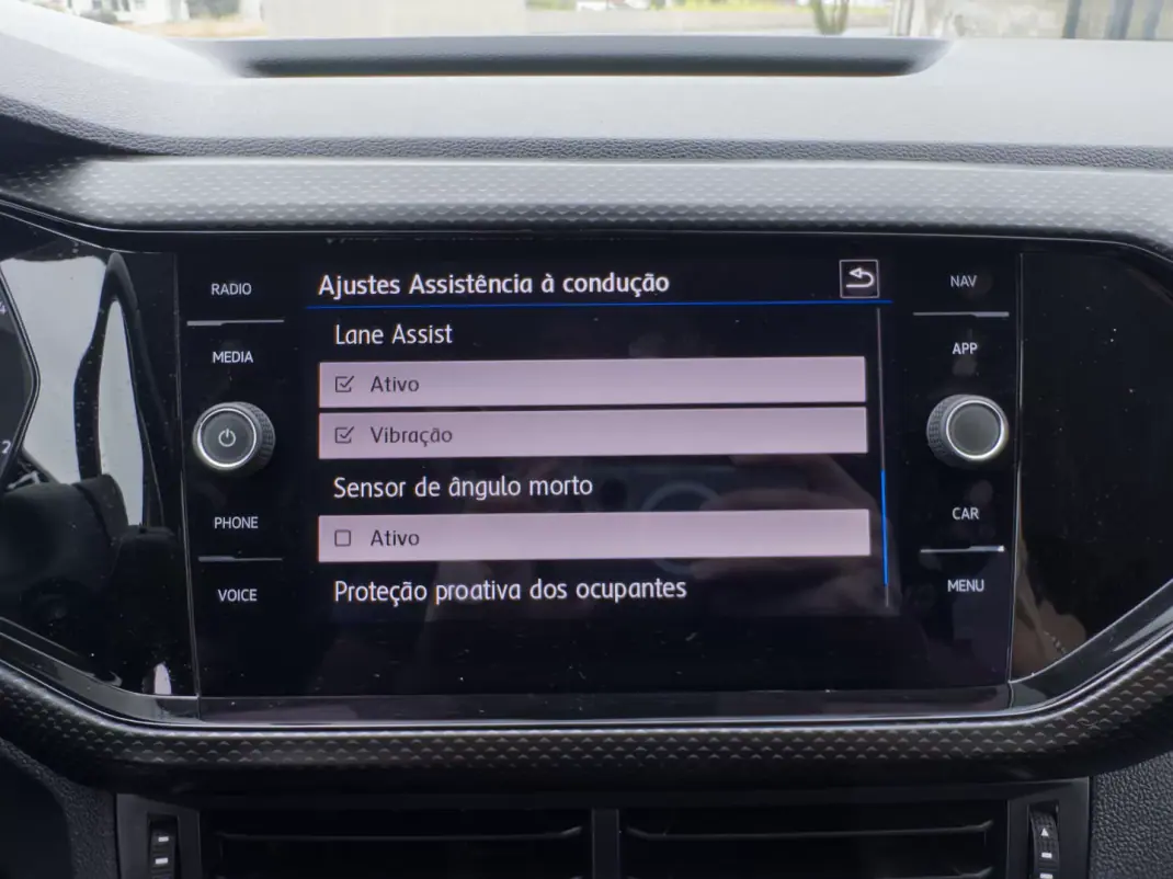 Volkswagen T-Cross 2019 - 17990 EUR, 105000 km - 105000km - foto 33 de 39