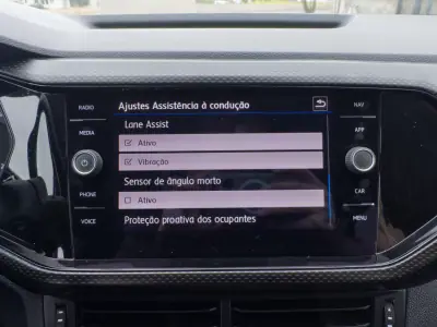 Volkswagen T-Cross 2019 - 17990 EUR, 105000 km - AUTO.MOTO.pt - 105000km - foto 33 de 39